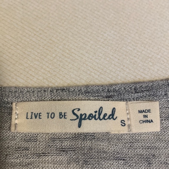“Live to be Spoiled” Junior Blouse. - Picture 5 of 5